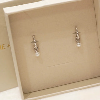 Violet Huggies - White Gold